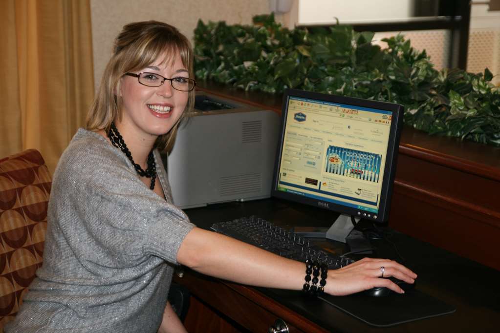 Surestay By Best Western Forsyth Decatur Facilidades foto